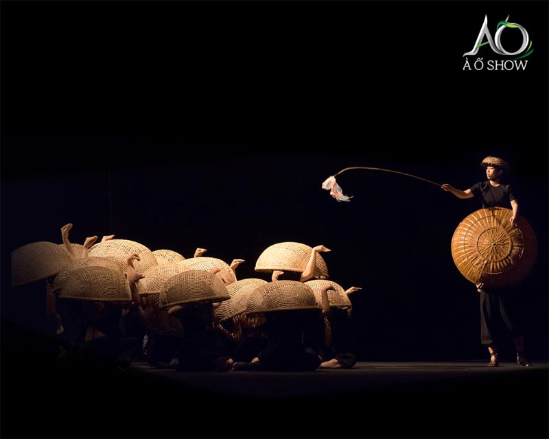 Ho Chi Minh: A O Show Bamboo Circus at Saigon Opera House - Who will enjoy À Ố Show most