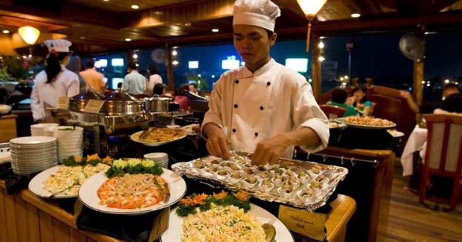 Ho Chi Minh City: Saigon River Dinner Cruise with Live Music - The Saigon River after sunset