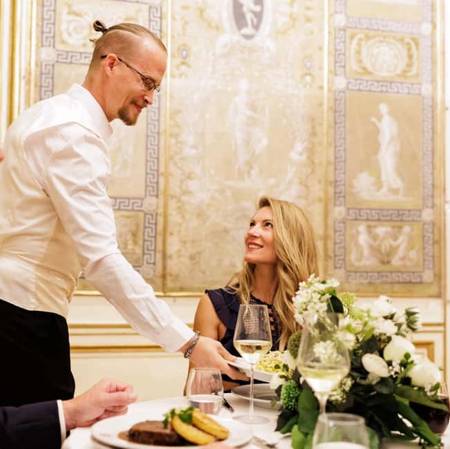 Imperial Gala Concert at Palais Auersperg - Dinner and Concert: an earlier meal and later music