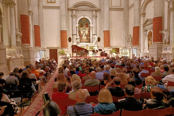 Interpreti Veneziani Ensemble Baroque Concert in Venice Ticket - Who will enjoy this evening most?
