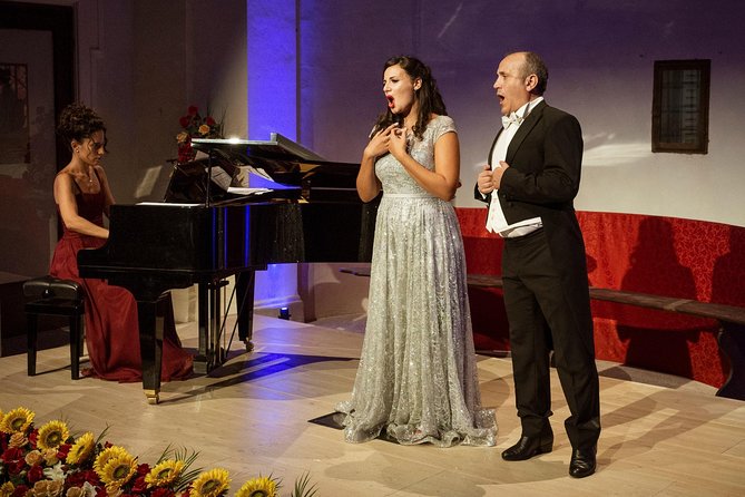 Italian Opera in Siena Experience - The strongest part: voice, piano, and acoustics