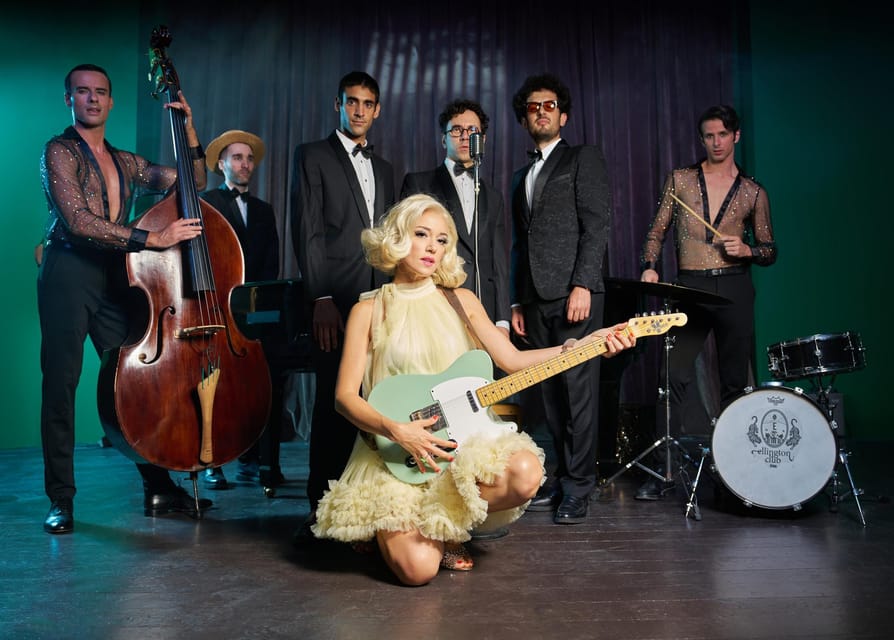 Italian Song Night with Una Come Me Concert - Arriving at Ellington Club in Lazio