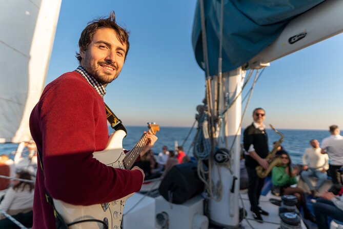 Jazz and Chill Out Sailing in Barcelona - What the 90-minute cruise feels like