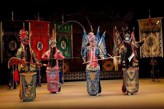 Jinjiang Theater: Eight-Face Changing-Legendary Sichuan Opera - Fire breathing and Rolling Lantern supply the big thrills