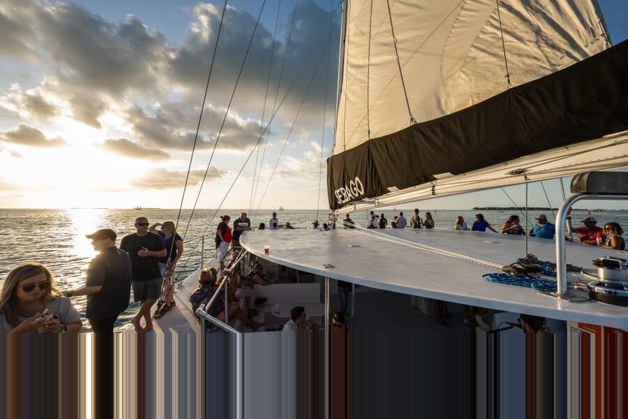 Key West: 2-Hour Sunset Sail with Live Music - Fort Zachary Taylor and the Open Horizon