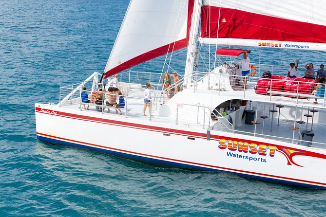 Key West Signature Sunset Sail with Live Music, Open Bar & Food - The open bar: good value if you use it