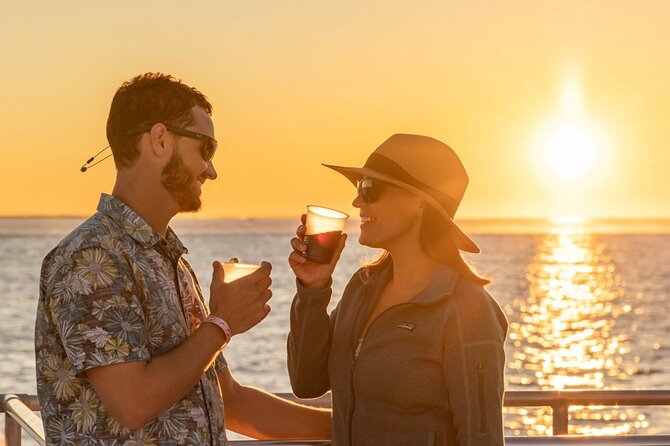 Key West Sunset Buffet Dinner Cruise with Open Bar and Live Music - Choosing Between Dinner and the Sundeck