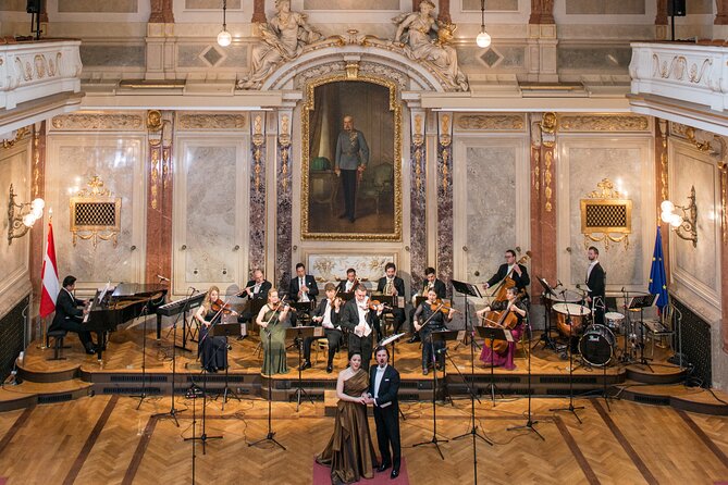 Konzerte der Wiener Royal Orchester - The music, soprano, and dancers