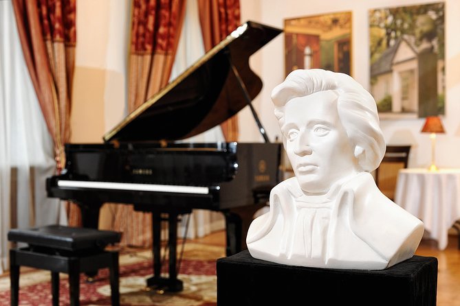 Krakow: Chopin Piano Concert in St. Bernardine Church - What the concert feels like from your seat