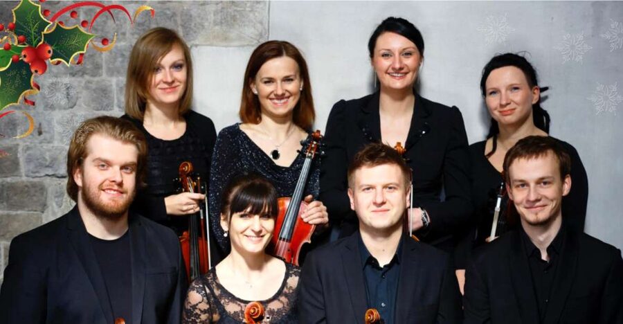 Krakow: Christmas Music Concert With Wine - A Christmas concert inside an old Krakow tenement