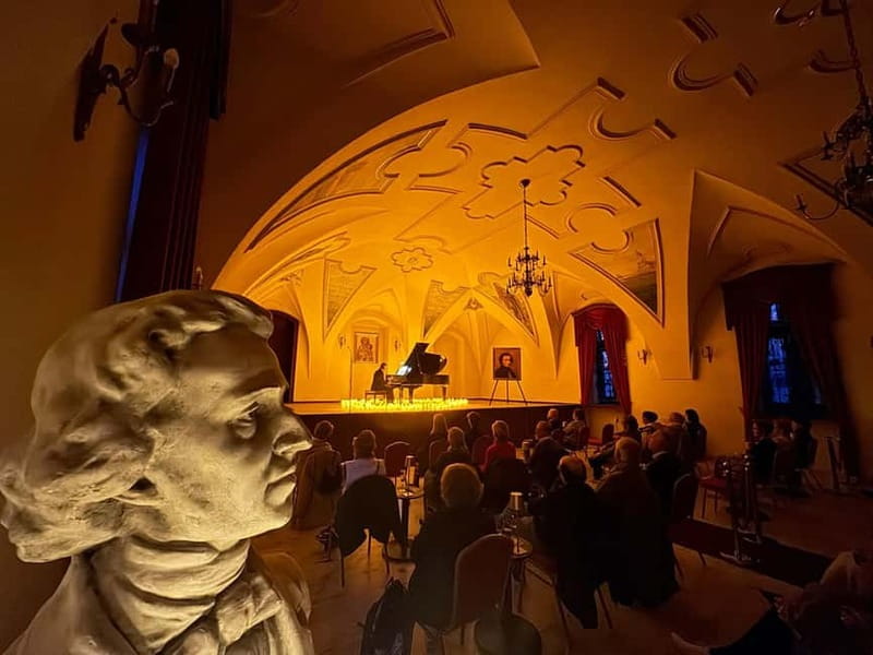 Krakow: Piano Trio Chopin & Friends Concert VIP with Wine - Why this concert works so well in Krakow