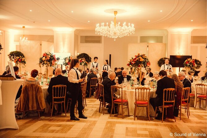 Kursalon Vienna: Strauss and Mozart Concert With Dinner - The Salonorchester Alt Wien concert