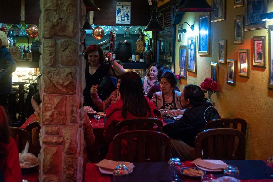 Lisbon: Alfama Tour and Live Fado with Traditional Dinner - Alfama delivers the views and atmosphere