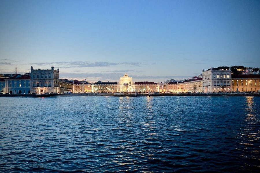 Lisbon: Boat Cruise with Live Fado Performance and a Drink - The drink and the value at $43