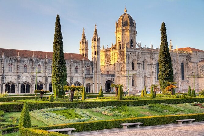 Lisbon Capital of Fado - Private Tour with Dinner - A full Lisbon day that ends with Fado
