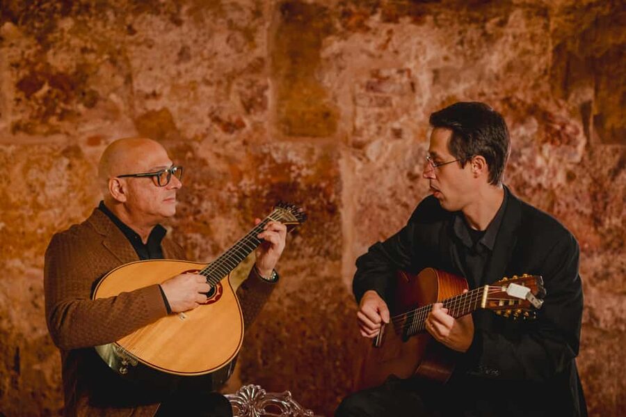 Lisbon: Fado Show and Wine inside Medieval Walls - What the 50-minute performance includes
