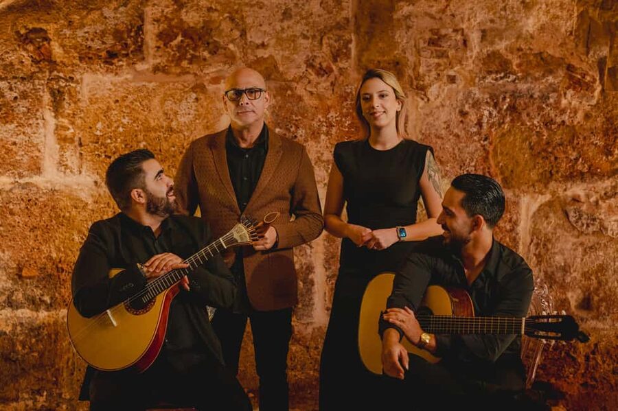 Lisbon: Fado Show and Wine inside Medieval Walls - Getting there and finding the blue doors