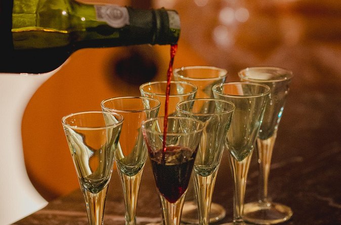 Lisbon: Fado Show With Wine and History - Is the small venue right for you?