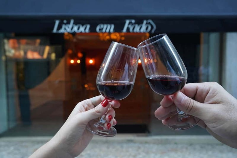 Lisbon: Live Fado Show with Port Wine at Lisboa em Fado - How the audience interaction changes the mood