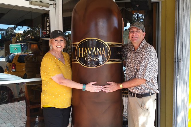 Little Havana Tour Private Cuban Podcaster Art, Museums, Music - Art galleries and everyday Little Havana