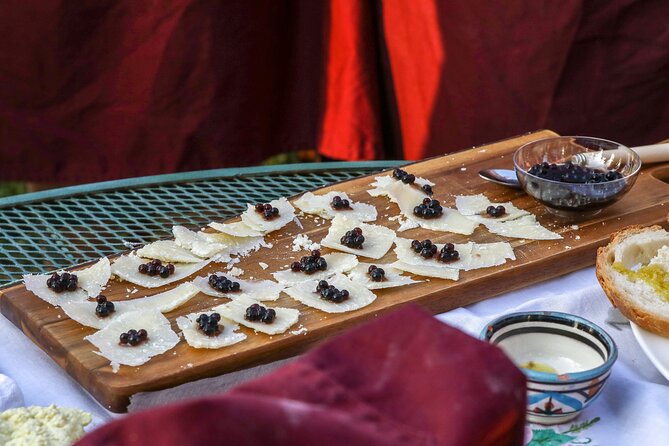 Live Opera Concert and Wine Tasting in Florence - The wine tasting: four glasses with a clear progression