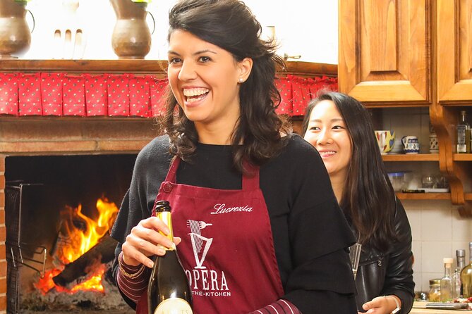 Live Opera Concert and Wine Tasting in Florence - Tuscan food that gives the tasting real substance
