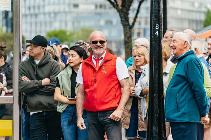 Liverpool: City & Beatles Tour with Live Guide & Live Music - John Lennon and Paul McCartney’s childhood homes