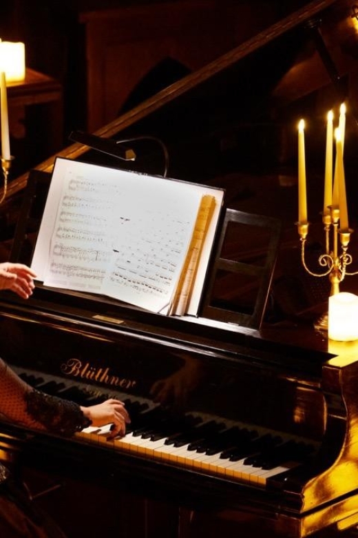 London: Candlelight Concert Ticket - A Thames walk with HMS Belfast and Borough Market