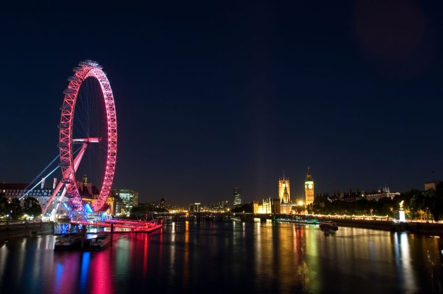 London: River Thames Dinner Cruise with Live Jazz - Setting Sail from Westminster at Dusk