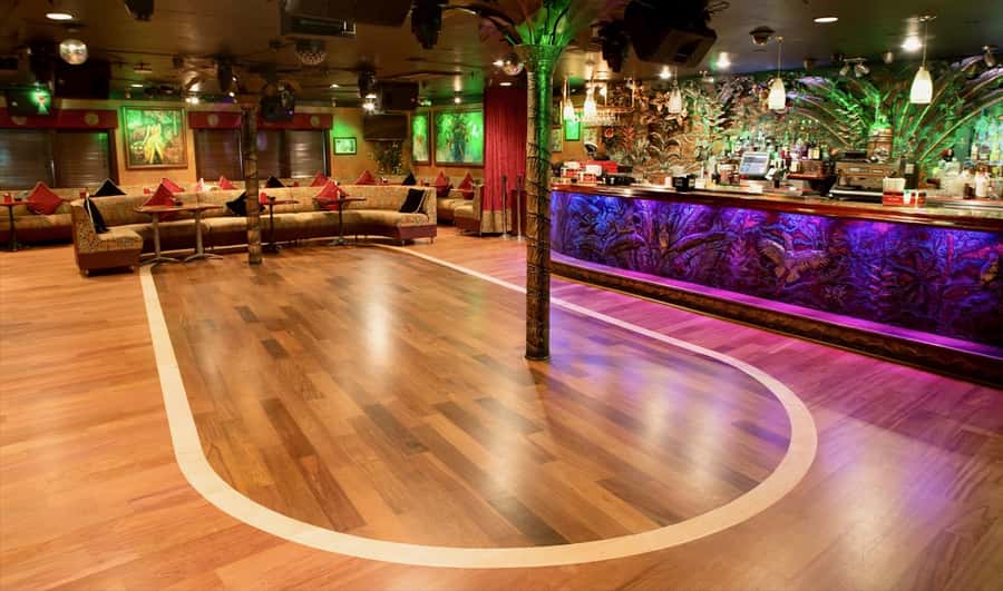 Mango's Miami: Salsa Lessons, Mojitos, Bites & Live Music - The 10pm change from class to nightclub