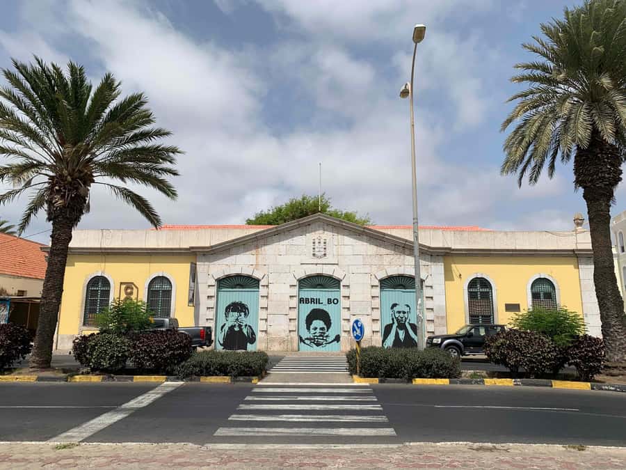 Mindelo Cultural: city tour with live music and dance class - Mindelo through music, movement, and memory