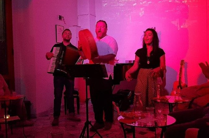 Naples Folklore: A Unique Concert of Traditional Neapolitan Music - Why the small group limit matters