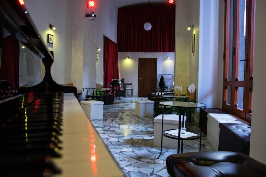 Naples: Traditional Neapolitan Music Concert - What the one-hour performance feels like