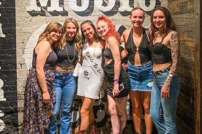 Nashville Live Music Bar Crawl with Local Venues & Drink Specials - Honky Tonk Central and the Broadway tradition
