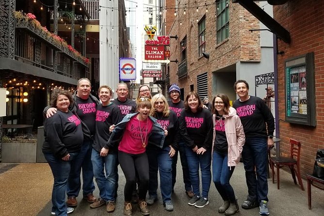 Nashville's Honky-Tonk Walking Sightseeing Pub Crawl - The Ryman stop puts Nashville music in context