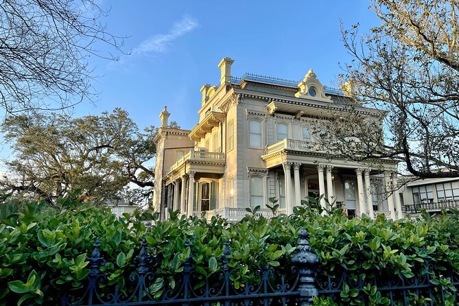 New Orleans City Tour and Steamboat Natchez Harbor Jazz Cruise - City Park, beignets, and the Garden District