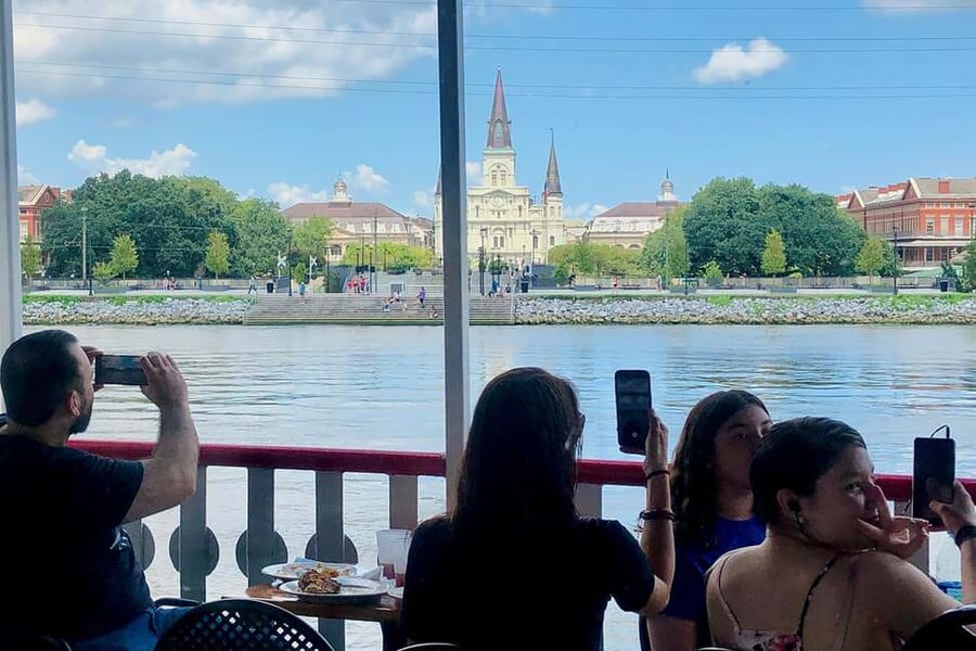 New Orleans: City Tour & Steamboat Daytime Jazz Cruise Combo - City Park, café au lait, and old live oaks