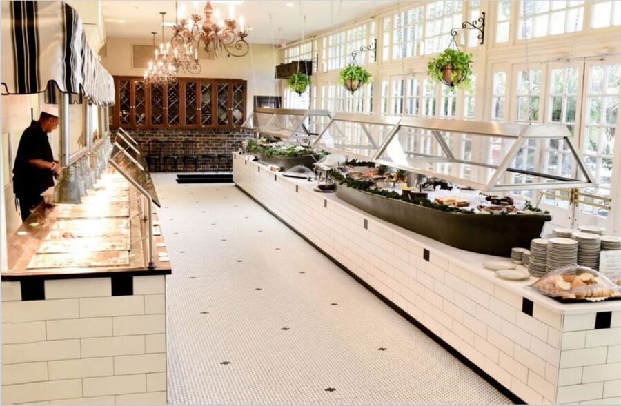 New Orleans: 'Court of Two Sisters' Jazz Brunch Buffet - Key points to know