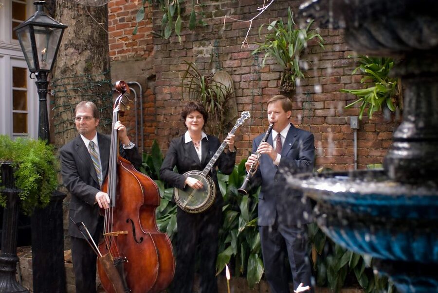 New Orleans: 'Court of Two Sisters' Jazz Brunch Buffet - Louisiana dishes worth making room for