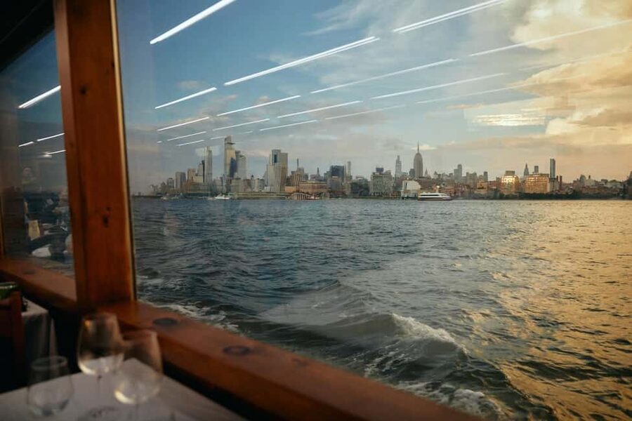 New York City: Gourmet Dinner Cruise with Live Music - Is the $145 price good value?