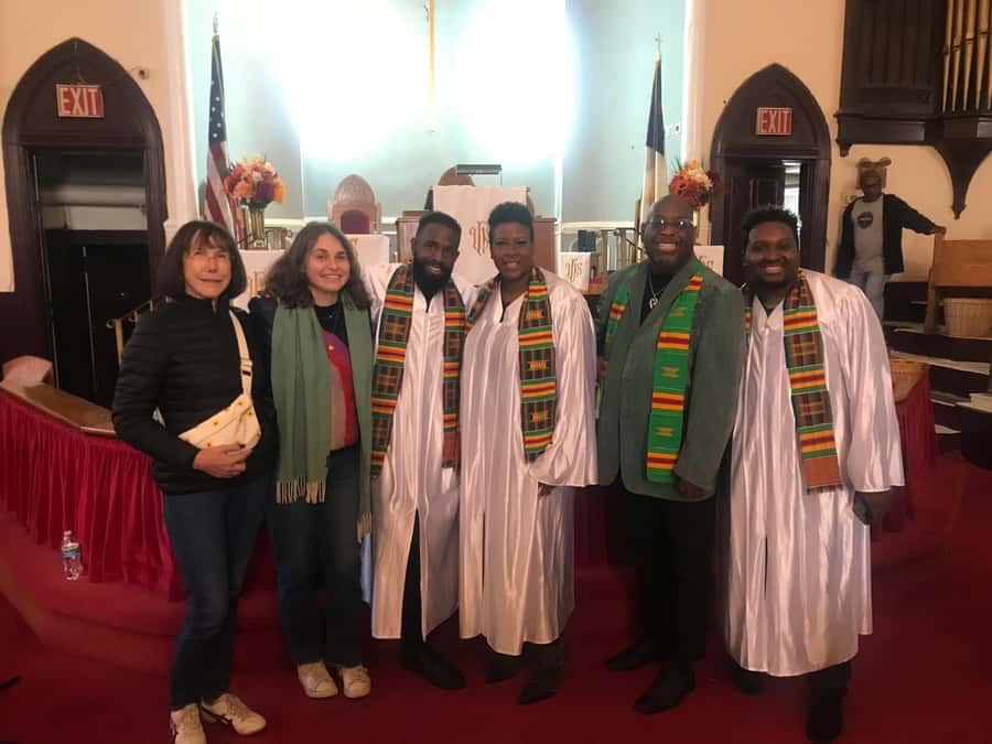 New York City: Harlem Gospel Live Music Concert - The sound: choir power, band support, and audience response