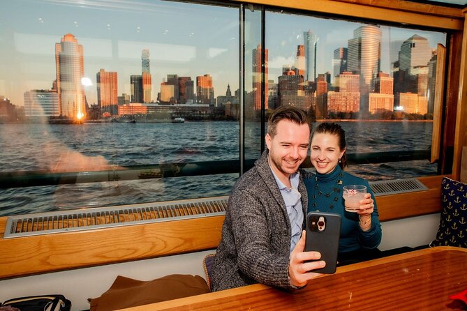 New York Harbor Live Holiday Jazz Cruise - Live jazz, cookies, and the included drink
