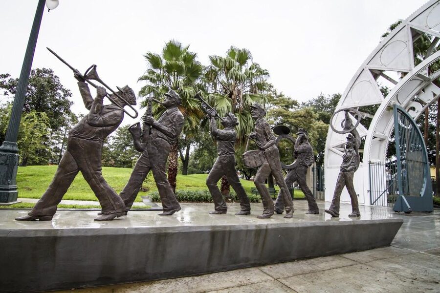 New York: Louis Armstrong Private Walking Tour with Concert - Birdland and the end of the 2-hour walk