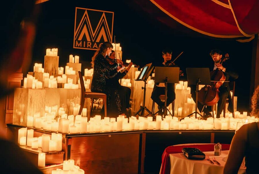 Nuit des Lumières - The Candlelight Dinner Concert in Vienna - Act One: Mozart, Vivaldi, and Strauss