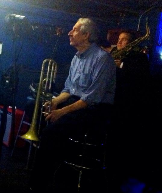 NYC: Greenwich Village Jazz Crawl - Hearing the first band in a working club