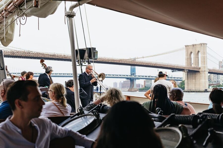 NYC: Sunset Jazz Sail aboard the 'Clipper City' - Passing the bridges and returning to the lights