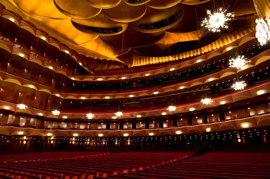 NYC: The Metropolitan Opera Tickets - Entering the Metropolitan Opera House at Lincoln Center
