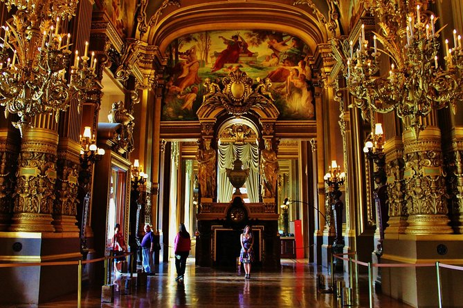 Opera Garnier with private guide - Inside the grand Palais Garnier