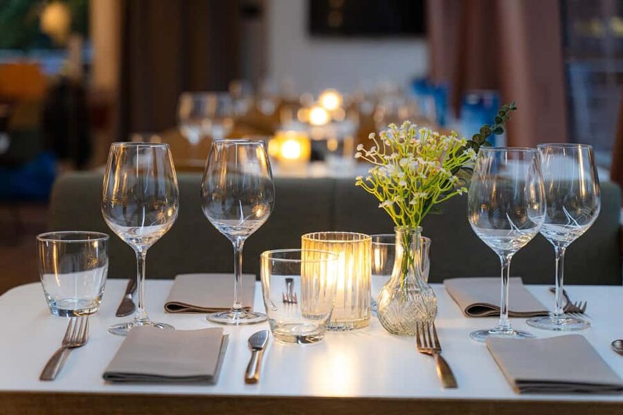 Oslo: 3-Course Dinner & Live Music Cruise on the Oslofjord - Sunset, Islands, and Colorful Waterfront Homes