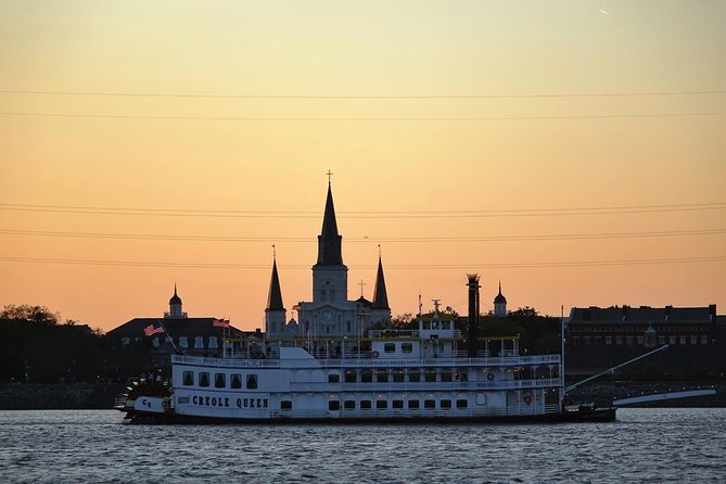 Paddlewheeler Creole Queen Jazz Dinner Cruise in New Orleans - Boarding at 6:30 p.m. matters